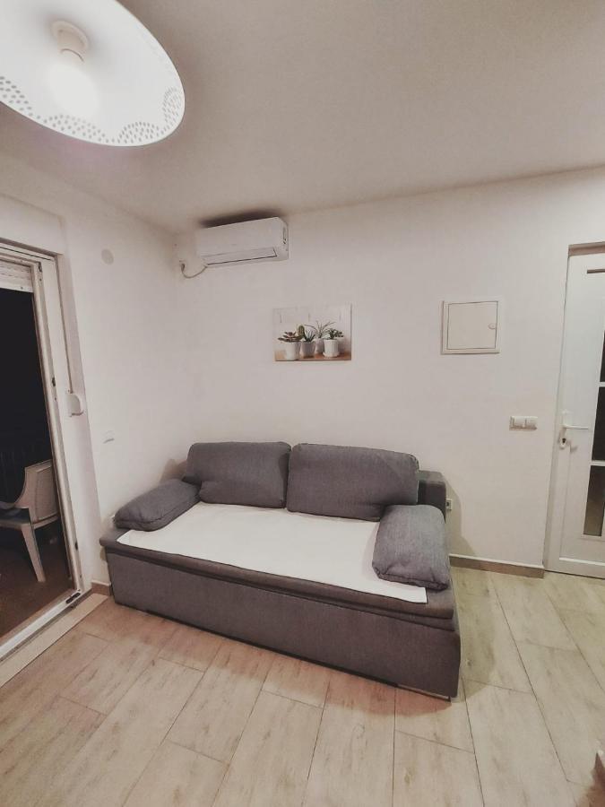 Apartmani Butigan-Tiha Luka ネウム エクステリア 写真