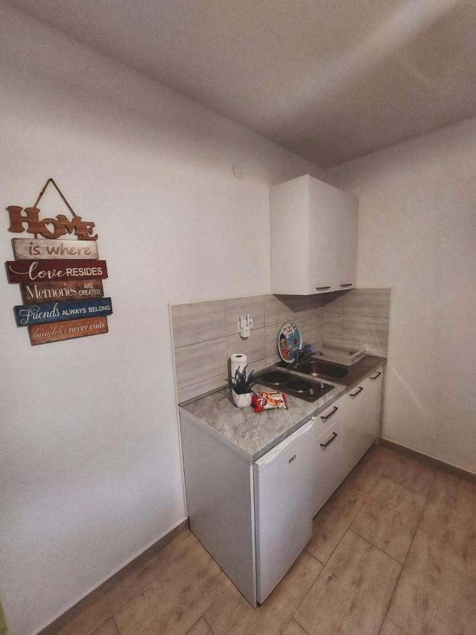 Apartmani Butigan-Tiha Luka ネウム エクステリア 写真