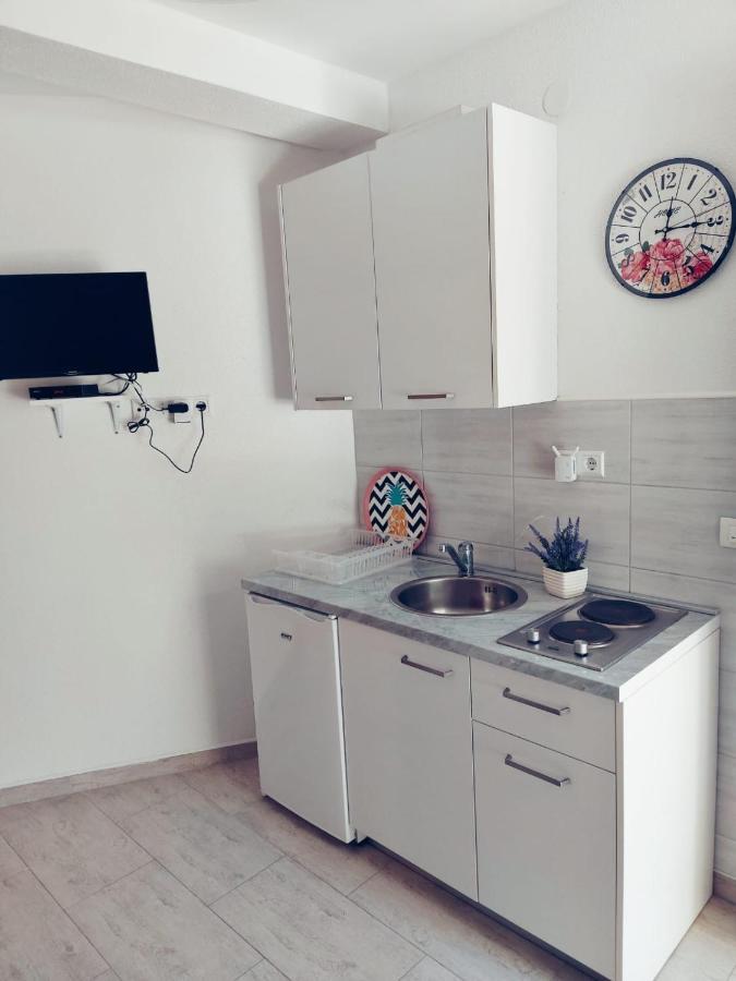 Apartmani Butigan-Tiha Luka ネウム エクステリア 写真