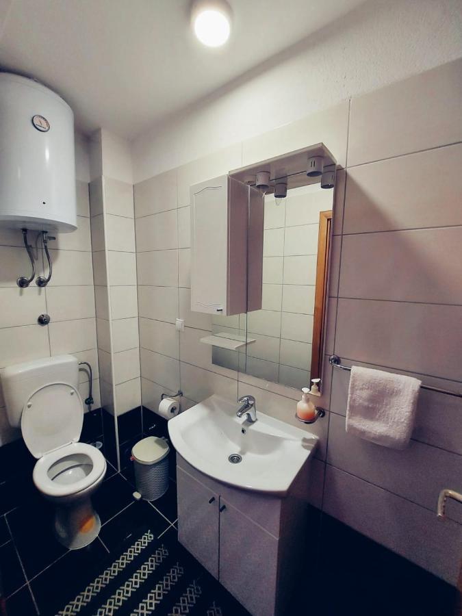 Apartmani Butigan-Tiha Luka ネウム エクステリア 写真