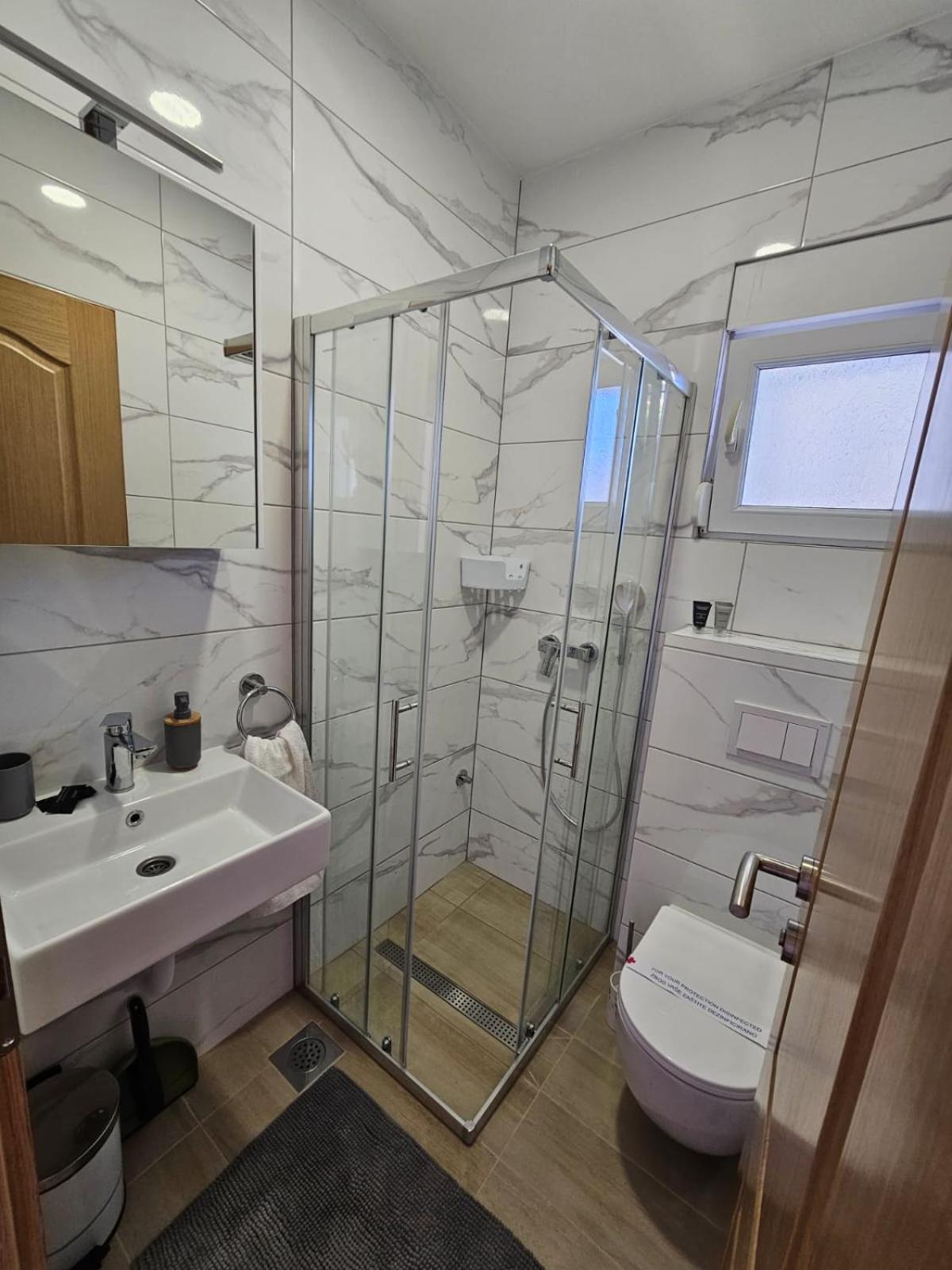 Apartmani Butigan-Tiha Luka ネウム エクステリア 写真