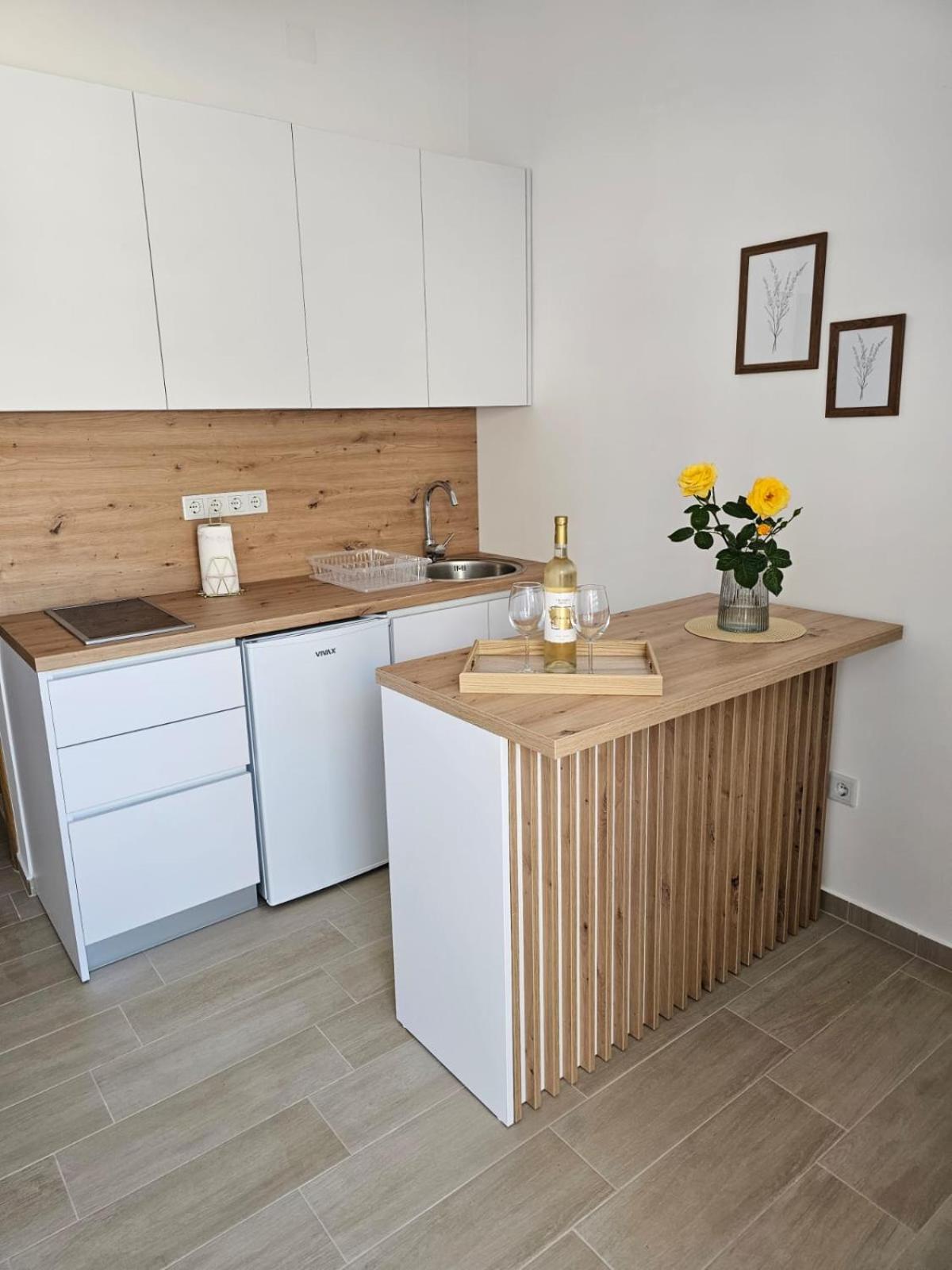Apartmani Butigan-Tiha Luka ネウム エクステリア 写真