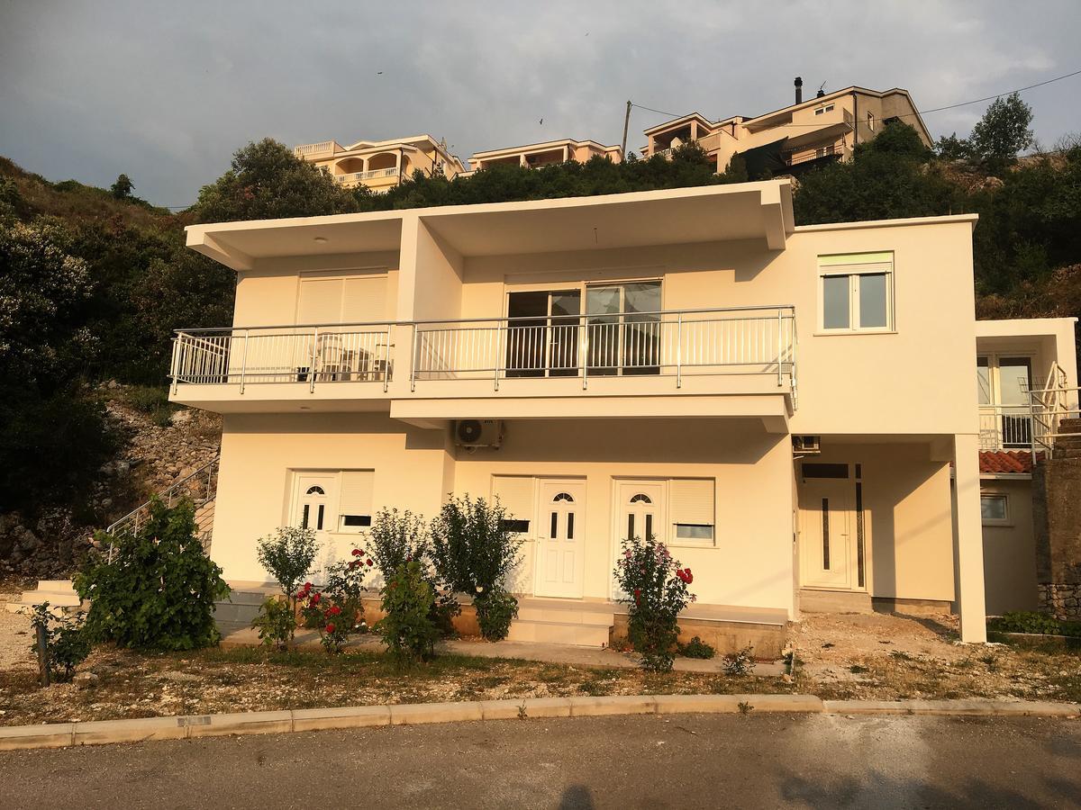 Apartmani Butigan-Tiha Luka ネウム エクステリア 写真